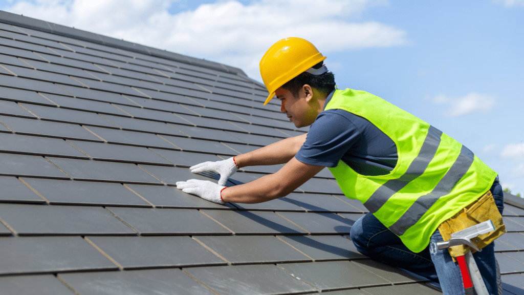 Signs Your Roof Needs Repair: Identifying Common Roofing Issues